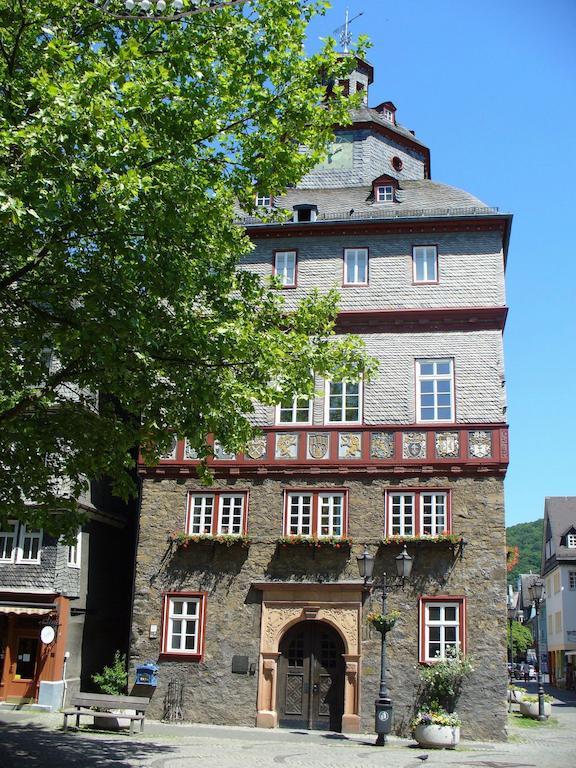 Schloss Hotel Herborn Exterior foto